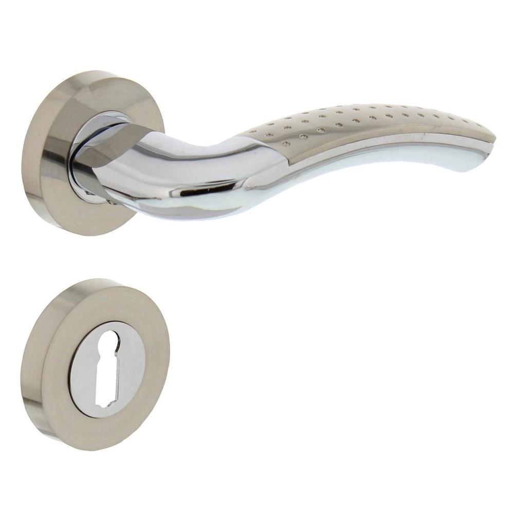 Deurkruk 1688 Sharon op rond rozet 7mm nokken met sleutelgat plaatjes chroom/nikkel mat afbeelding