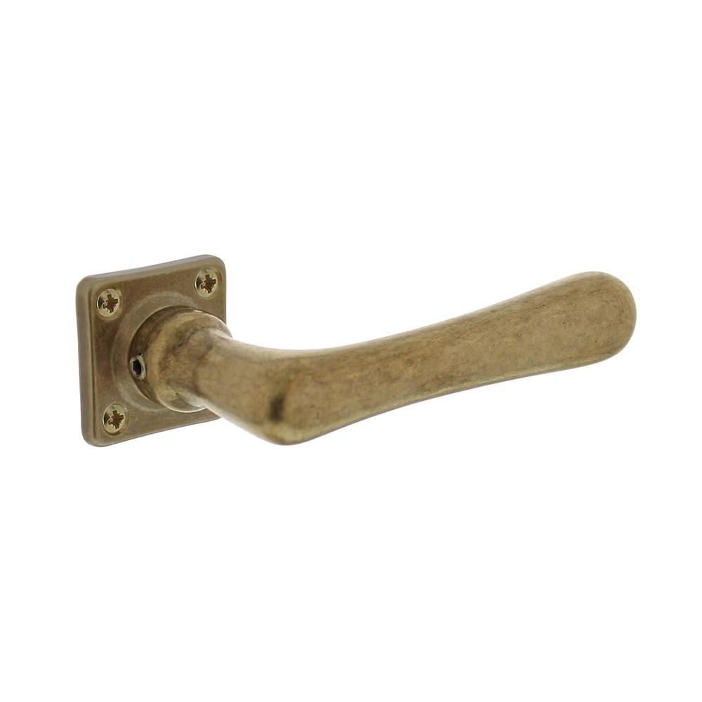 Deurkruk Trento met rozet 38x38x7mm messing getrommeld afbeelding