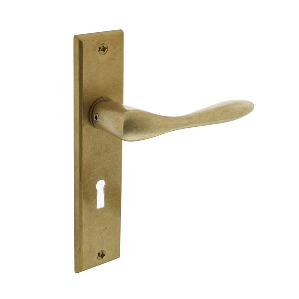 Deurkruk Banaan met schild 181x41x7mm sleutelgat 56mm messing getrommeld afbeelding